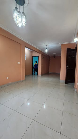 Joli appartement à louer à Odza