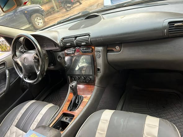 Mercedes kompressor c200 année 2002 à vendre