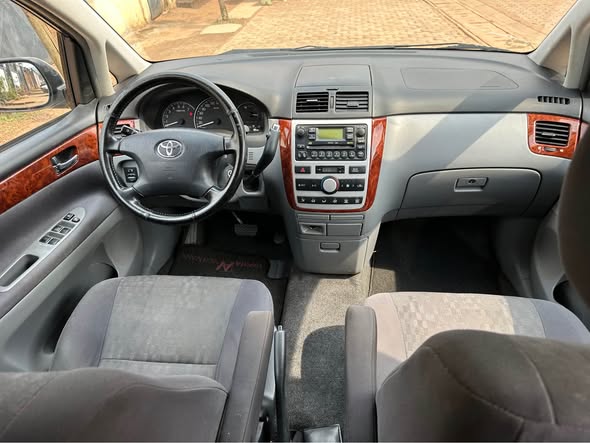 Toyota Avensis verso 2008 à vendre