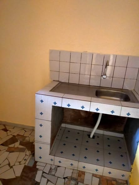 Chambre moderne à louer à Bafoussam