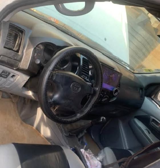 PICK-UP TOYOTA 4WD 2010 CLIM DIESEL 5L MANUELLE