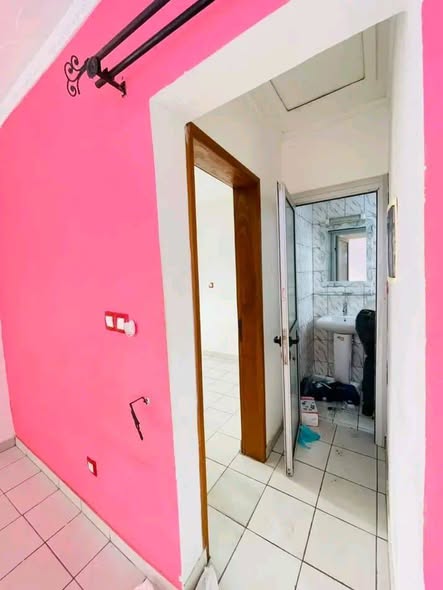 Studio moderne à louer à Logpom