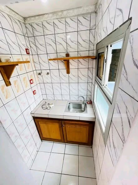 Studio moderne à louer à Logpom