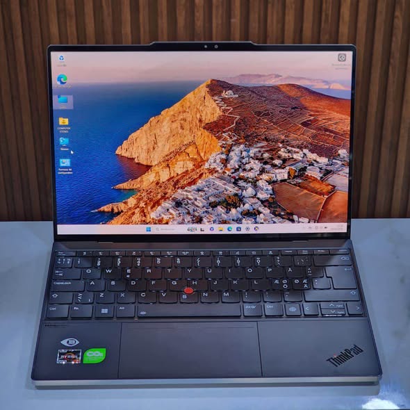Ordinateur Lenovo Z13 - Laptop TACTILE