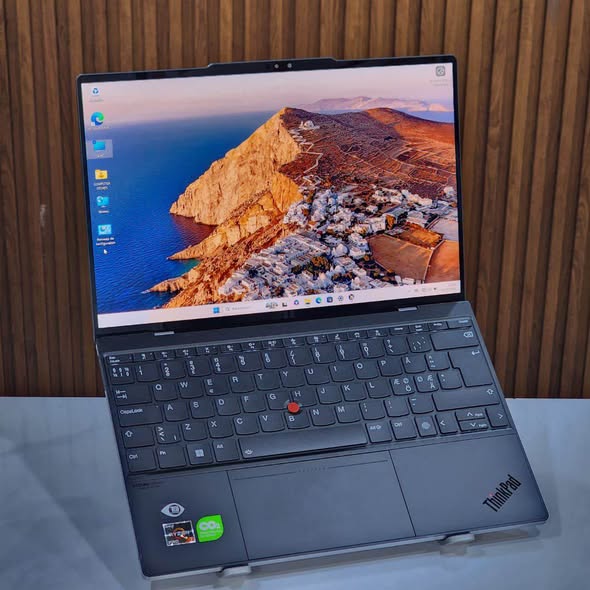 Ordinateur Lenovo Z13 - Laptop TACTILE