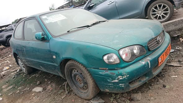 Cho cho Corolla E110 à vendre