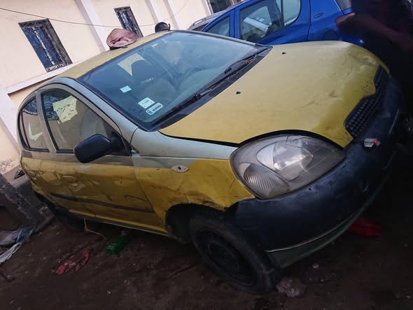 Cho cho yaris sur Douala