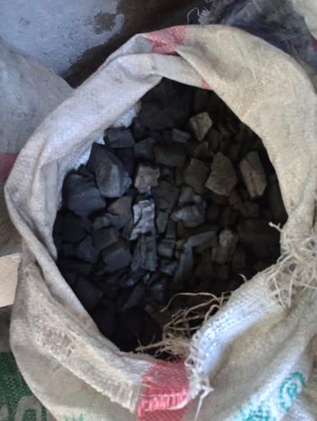 Charbon de qualité supérieure à vendre