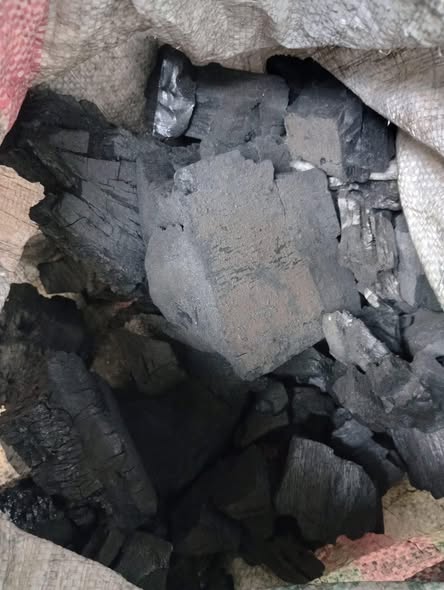 Charbon de qualité supérieure à vendre
