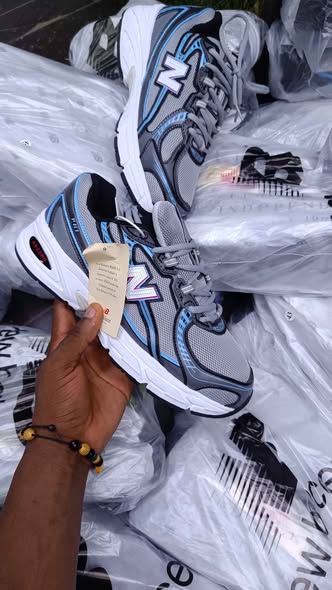 Chaussures disponibles à Douala
