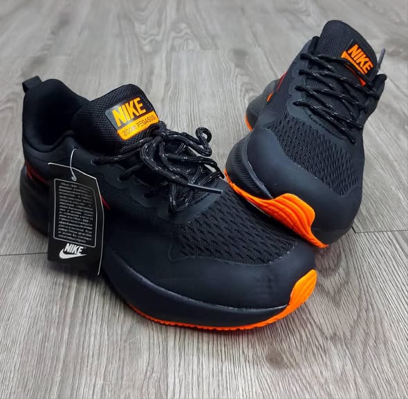 Nouveaux tennis homme disponibles