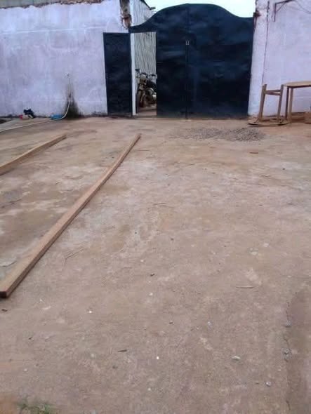 Grand studio moderne à louer à Nkoabang