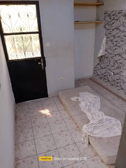 Studio moderne à Bonaberi