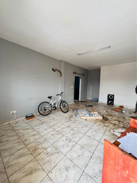 Vaste studios modernes à louer