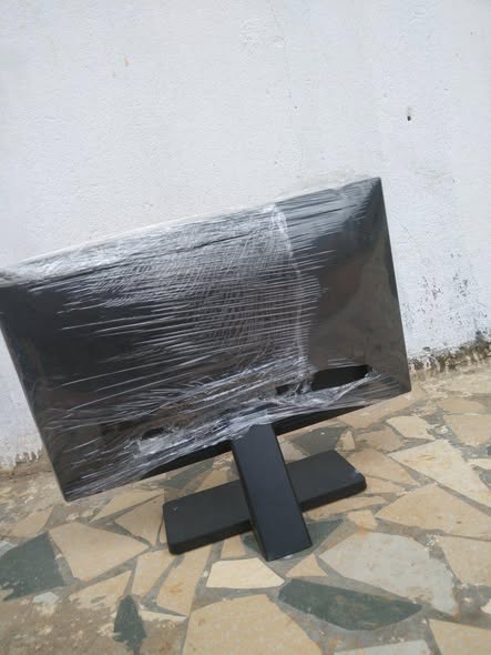 Moniteur 23" bien propre occasion