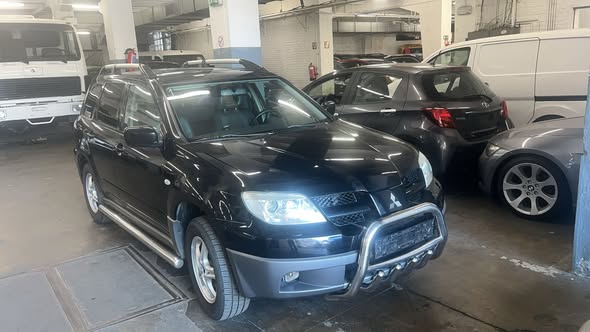 MITSUBISHI OULANDER à vendre