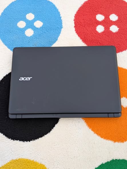 Laptop Acer propre et slim