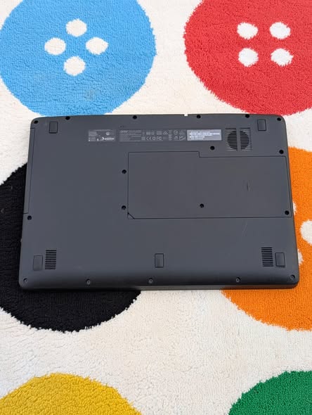 Laptop Acer propre et slim