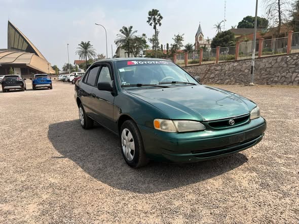 Toyota Corolla berline boîte automatique