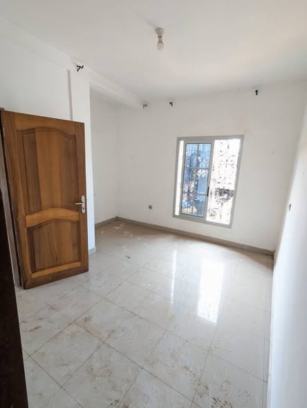 Studio moderne à louer à Yaoundé, ETOUDI