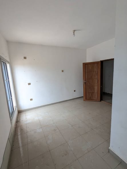 Studio moderne à louer à Yaoundé, ETOUDI