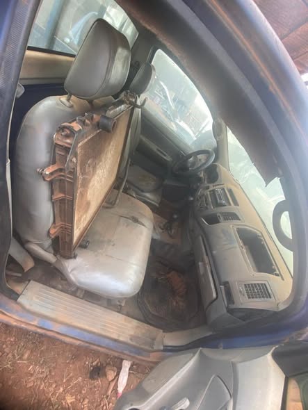 Coque Toyota pick-up bien propre