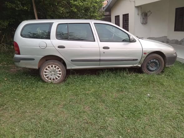Renault Megane à vendre à Douala