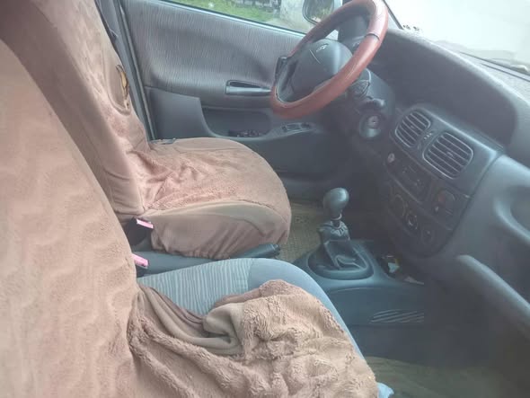 Renault Megane à vendre à Douala
