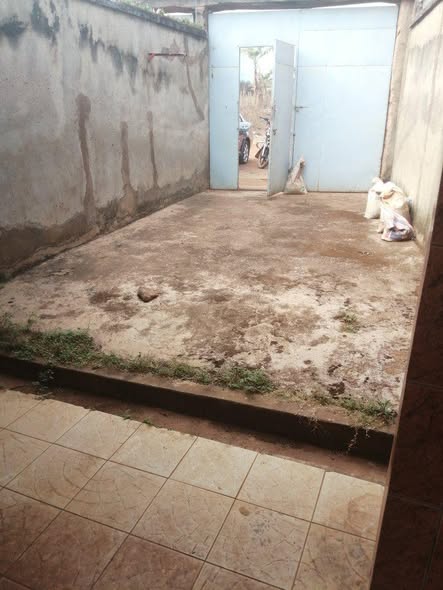 Studio moderne à louer à Bafoussam