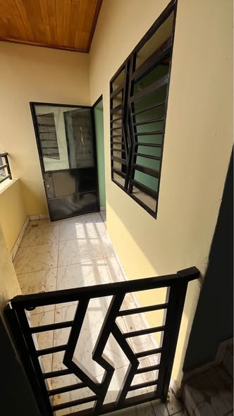 Studio moderne à louer à Etoudi