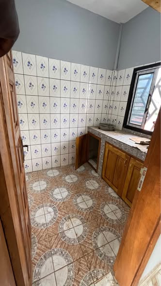 Studio moderne à louer à Etoudi