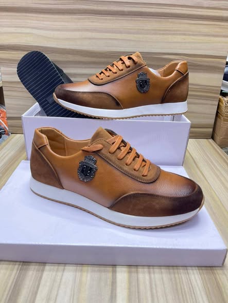 Chaussures disponibles tailles 40 à 46