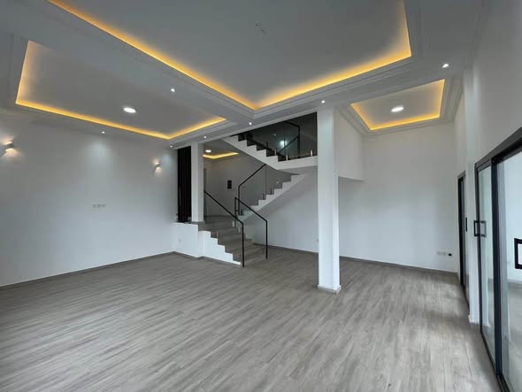 Maison de Type R+1 à VENDRE