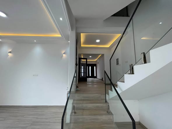 Maison de Type R+1 à VENDRE