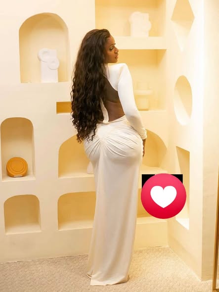 Robe sexy et glamour couleur champagne