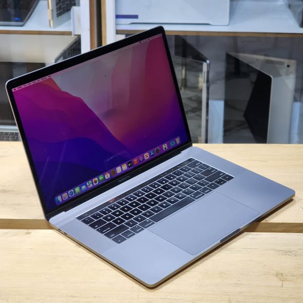 Macbook Pro 15 Retina 2016 i7 2.90Ghz