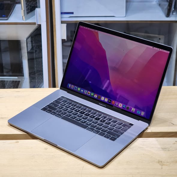 Macbook Pro 15 Retina 2016 i7 2.90Ghz