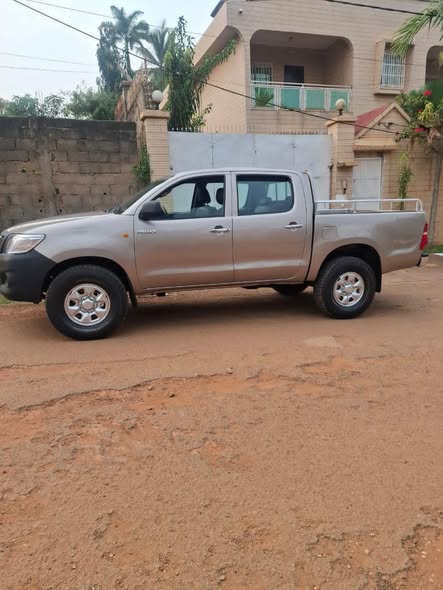 Toyota pick-up Hilux 2013 à vendre