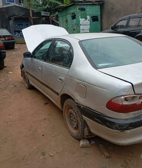 Avensis 2002 Manuel Essence
