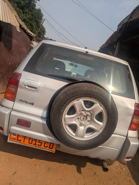 Toyota Rav4 intermédiaire à vendre