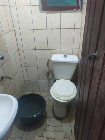 Chambres modernes avec eau et électricité