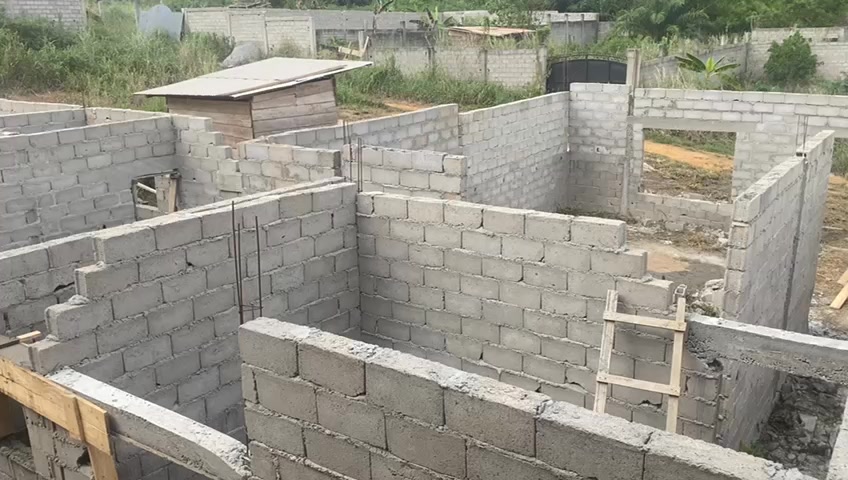 Villa en chantier à vendre à Odza