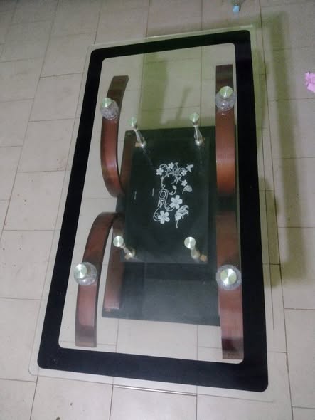 Grande Table vitrée VIP en vente