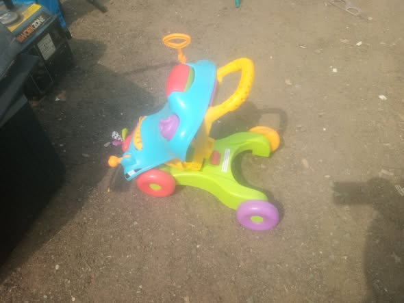Voiture trotteur d'occasion 2 en 1