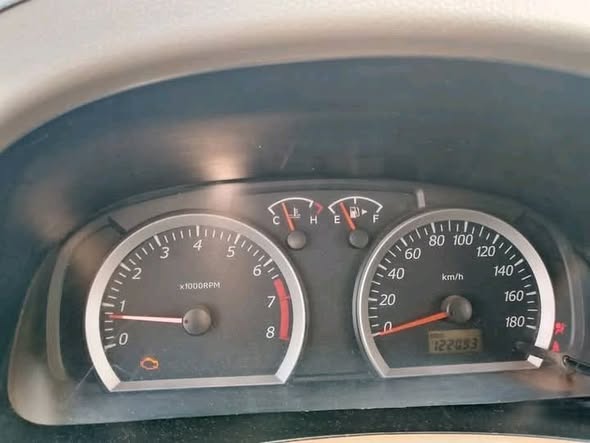 Suzuki APV 8 places Essence climatisation