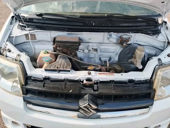 Suzuki APV 8 places Essence climatisation