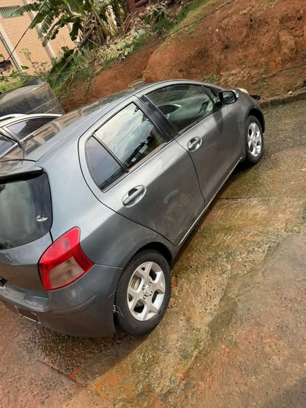 Toyota Yaris Vitz 2008 à vendre