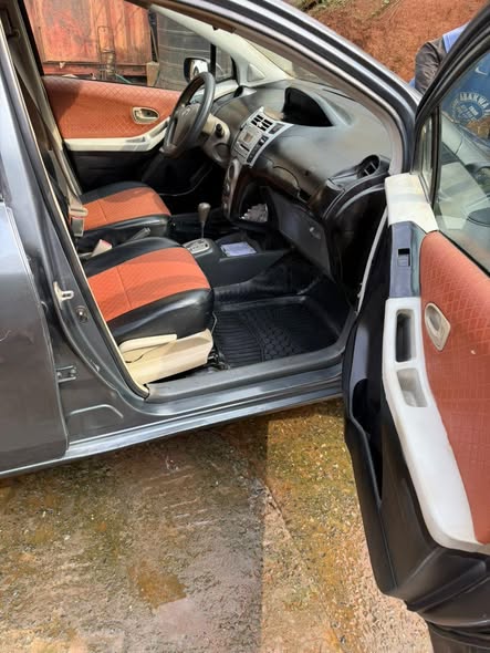 Toyota Yaris Vitz 2008 à vendre