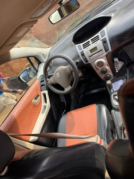 Toyota Yaris Vitz 2008 à vendre