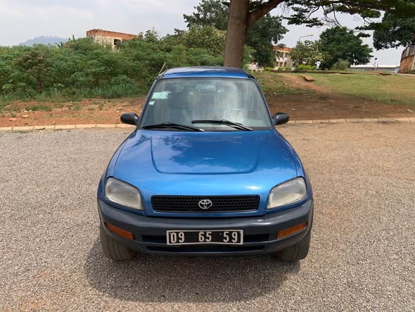 Toyota Rav 4 Année 99 à vendre